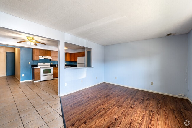 Entry / Family Room / Kitchen
