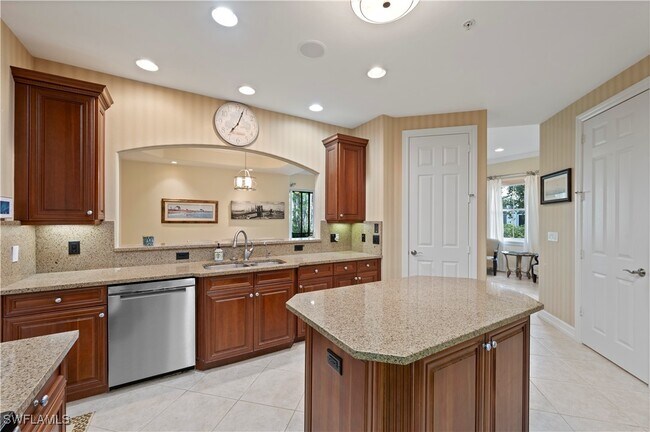 Photo - 2809 Tiburon Blvd E Unit 2