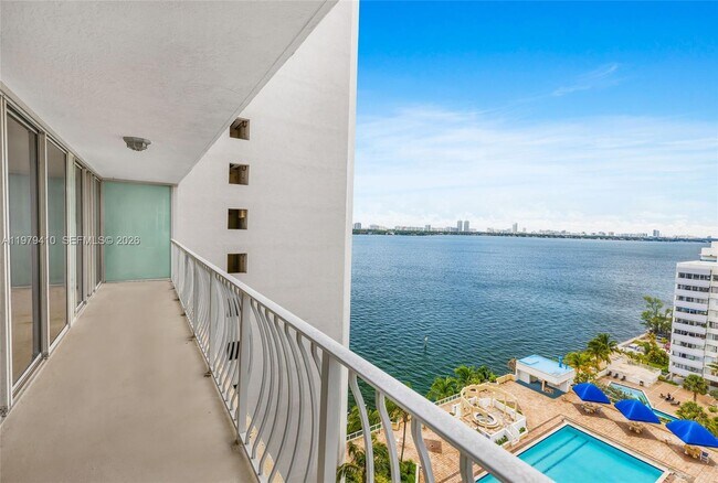 Photo - 7601 E Treasure Dr Unit 1522