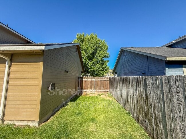 Photo - 3420 N Oakstone Ave