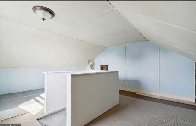 Photo - 117 Karrs Ln