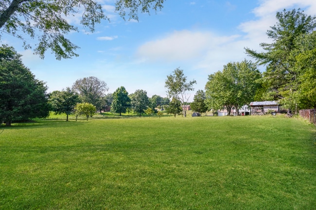 Photo - 634 Pollard Rd