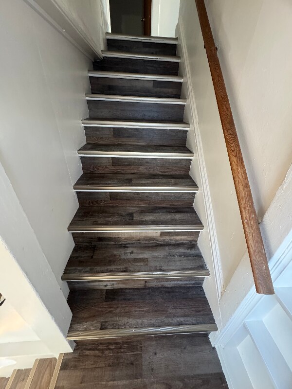 Photo - 325 W Grand Ave