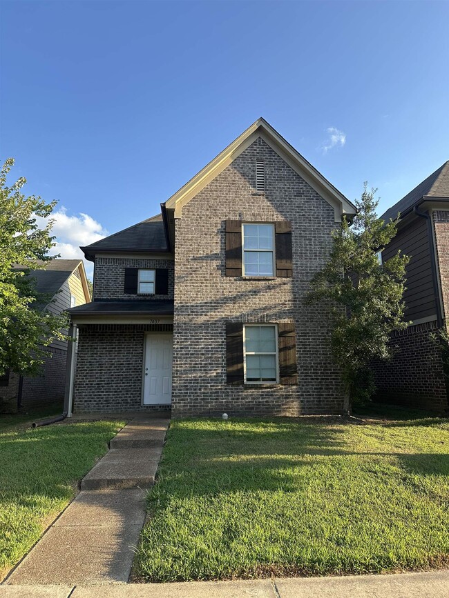 Building Photo - 7407 Crayton Ridge Dr Rental