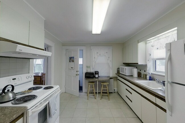 Photo - 94 Eustis Ave