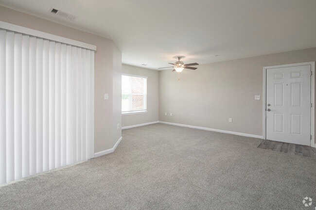 1BR, 1BA, 820 SF - Elevate 5050