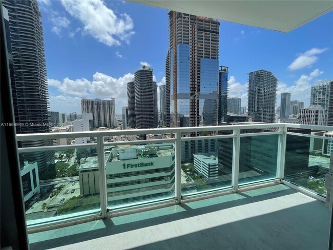 Photo - 951 Brickell Ave Unidad 2503 Rental