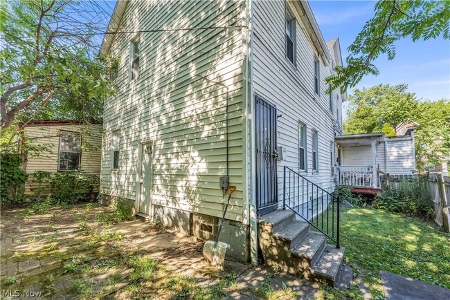Photo - 3721 W 33rd St Unit 2/UP