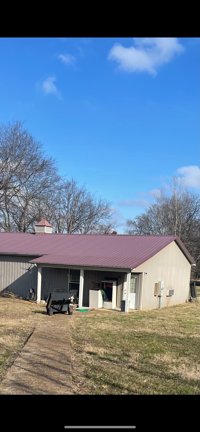 Photo - 2402 Pembroke Rd