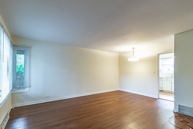Photo - 519 1/2 Ridge Rd
