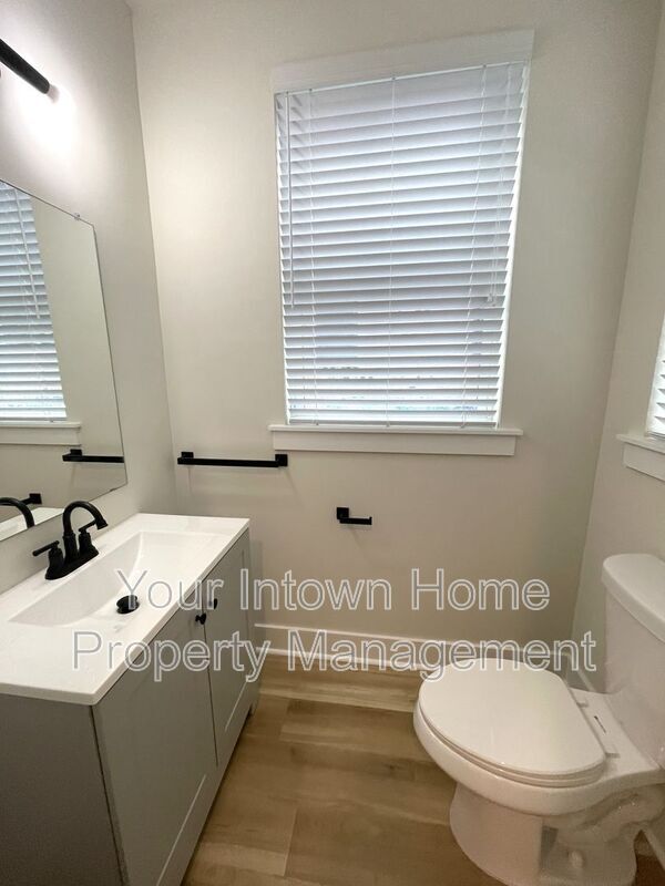 Photo - 1133 Kinght Walk