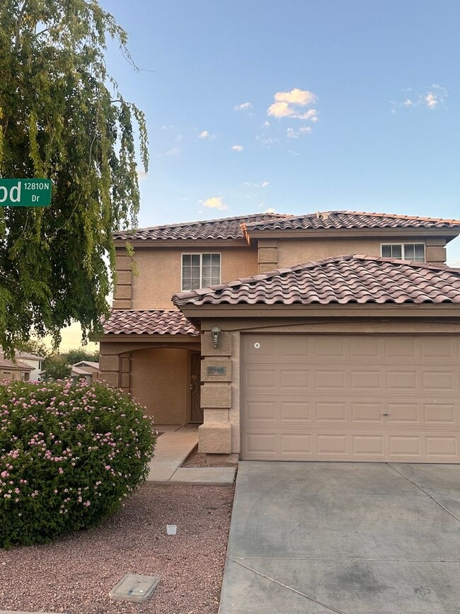 Building Photo - GREAT 4 BEDROOM 2 BATH HOME