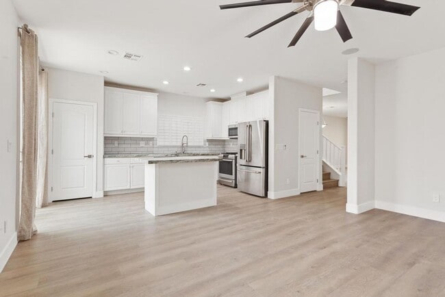 Photo - Remodeled Corner Lot with Mountain Views!