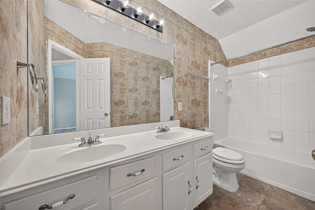 Photo - 18515 Autumn Park Dr
