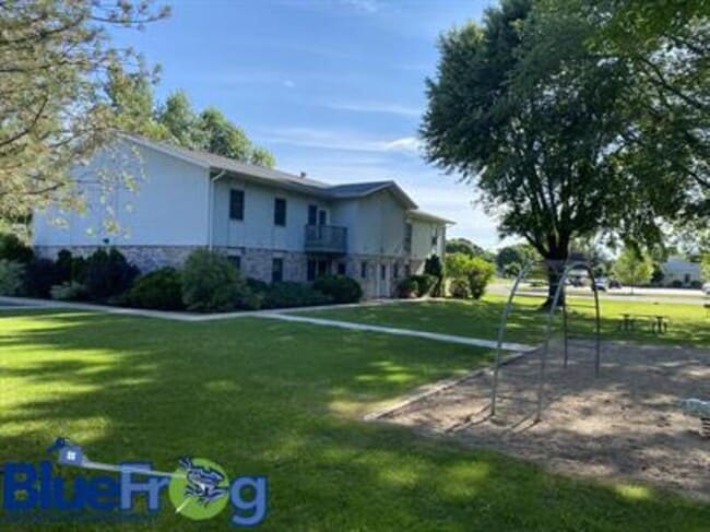 Building Photo - 120/130 Memorial Drive - N Rental