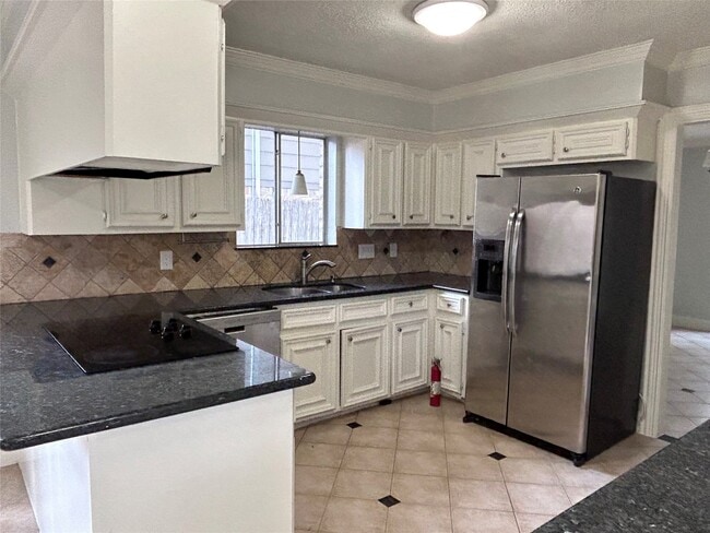 Photo - 706 Houghton Rd