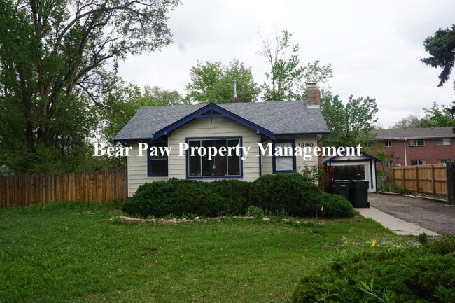 Building Photo - Cute Bungalow in Established Lakewood Neighborhood!