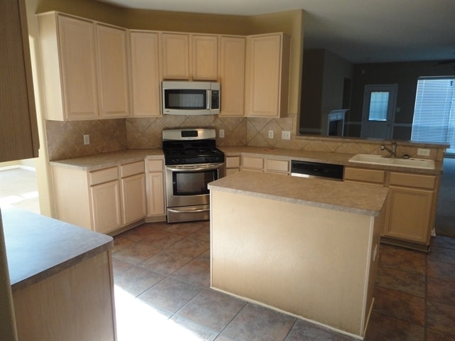 Photo - 710 Single Pine Ct