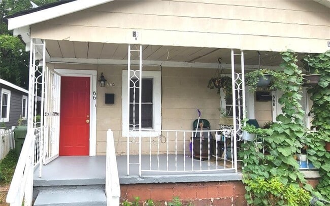 Building Photo - 66 Chester Ave SE