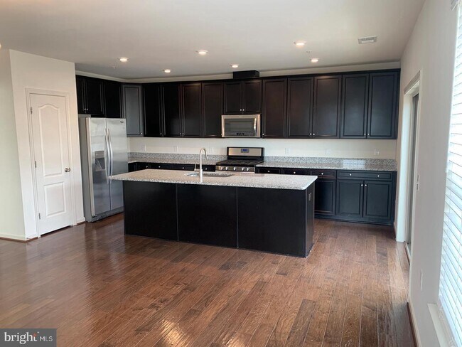 Photo - 3705 Chippendale Cir