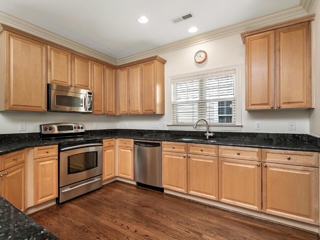 Photo - Super cute bungalow in Chantilly with rocking chair front porch!