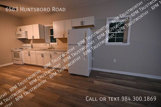 Photo - 6563 Huntsboro Rd