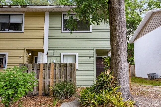 Building Photo - 2219 SW 39th Way Rental