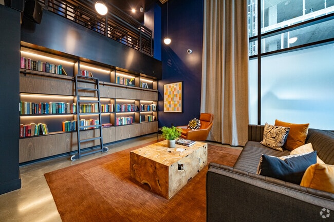 Clubhouse - The Brady