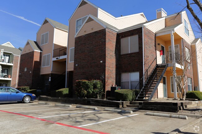 Waterchase Apartments