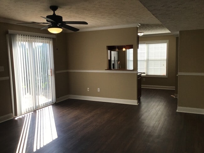 Photo - 6707 Wimbledon Dr