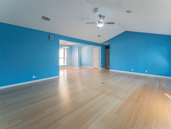 Photo - 2406 Dijon Dr