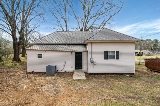 Photo - Super Cute & Super Clean 2-Bedroom Home in...