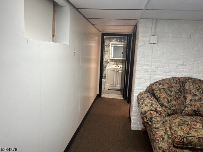 Photo - 39 Van Ness Pl