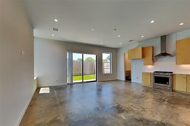 Photo - 906 Blackland Ct