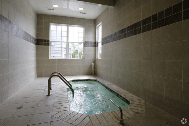 Photo - Thomas Meeting Apartments