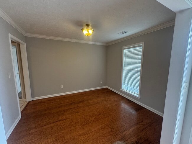 Photo - 4 Bedrooms in Eastern Oaks