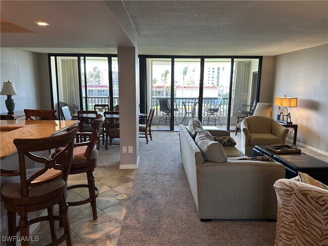 Photo - 2305 Gulf Shore Blvd N Unidad 313