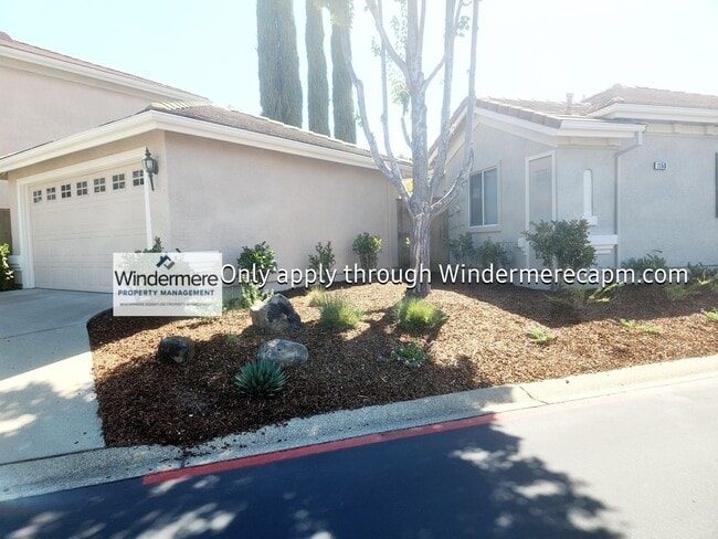 Photo - Bright 3 bedroom, 2 bath in Gated Community of Bentley Square!