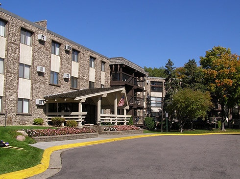 Photo - Oakridge Apartments