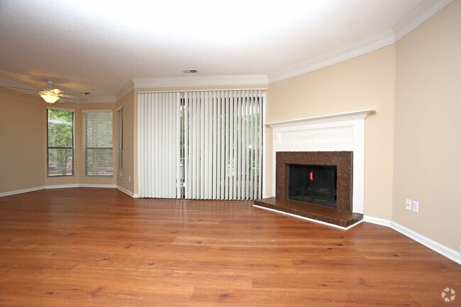 Ashbrook Apartments