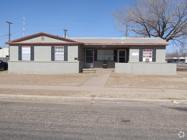 Building Photo - 4202-35 Unit A Rental