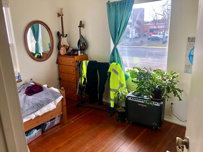 Photo - 614 S Washington St