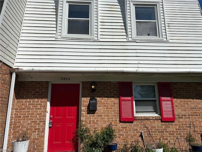 Building Photo - 5854 E Hastings Arch Rental