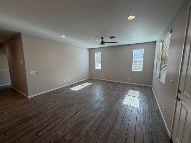 Photo - Unique opportunity! Rent a NEWER home in Tempe!! This home features 4 bedrooms & 3.5 baths with 2...