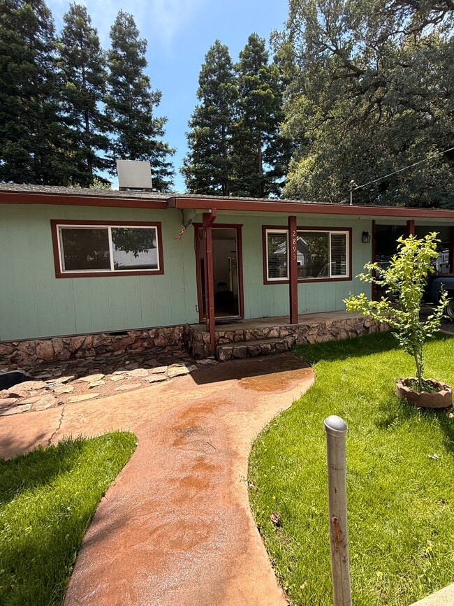 Photo - 2893 Reservoir Ln