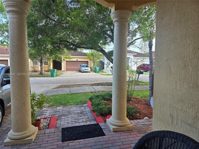 Photo - 15103 SW 11th Ln