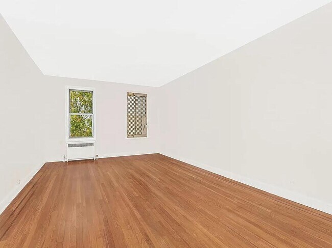 Photo - 3875 Waldo Ave