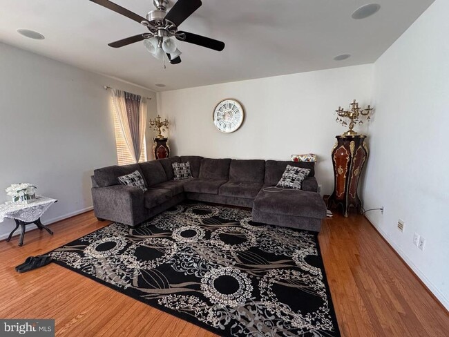 Photo - 2659 Taffrail Way