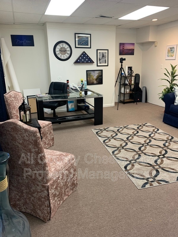 Photo - 635 Frederick Rd