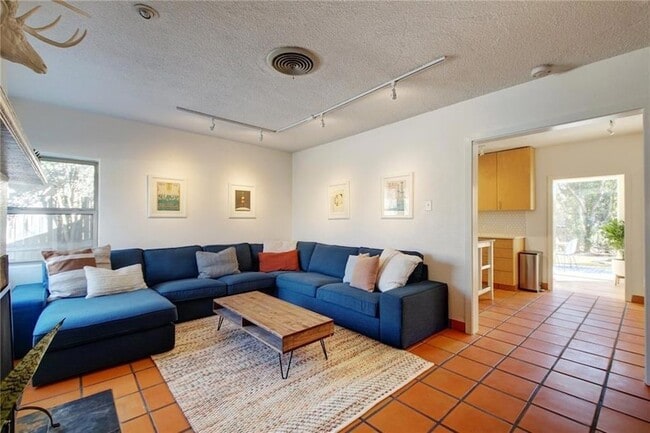 Photo - 3709 Vineland Dr